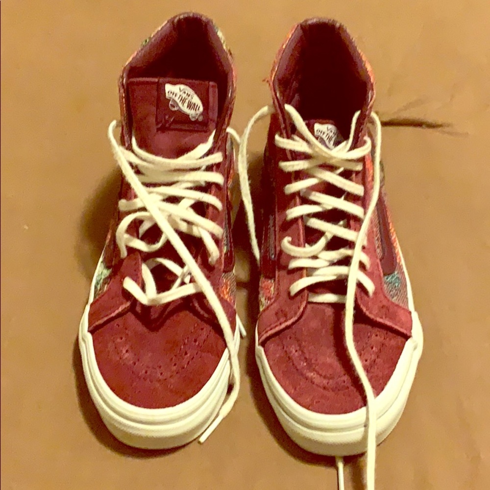 Sneakers